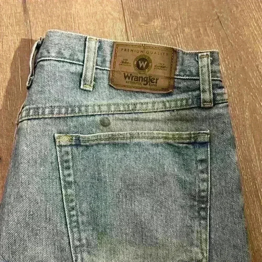 Wrangler Jeans Men’s‎ 36x30 Blue Relaxed Fit Light Wash Denim Workwear 97601SB